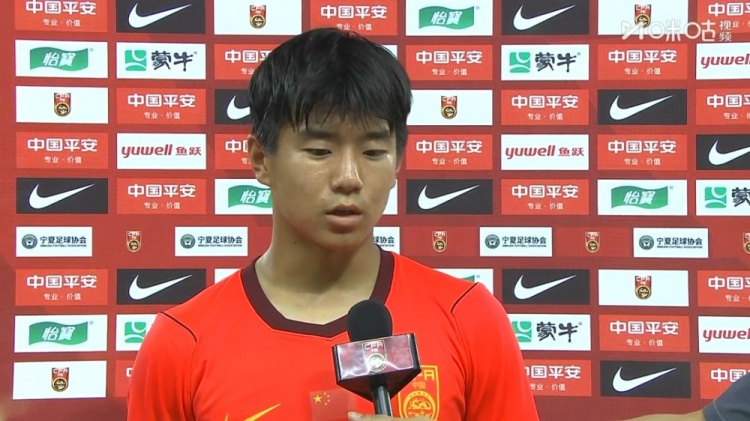 U17队长周雨诺:对手身体和脚下是亚洲未见级别 U17队长周雨诺:对手身体和脚下是亚洲未见级别