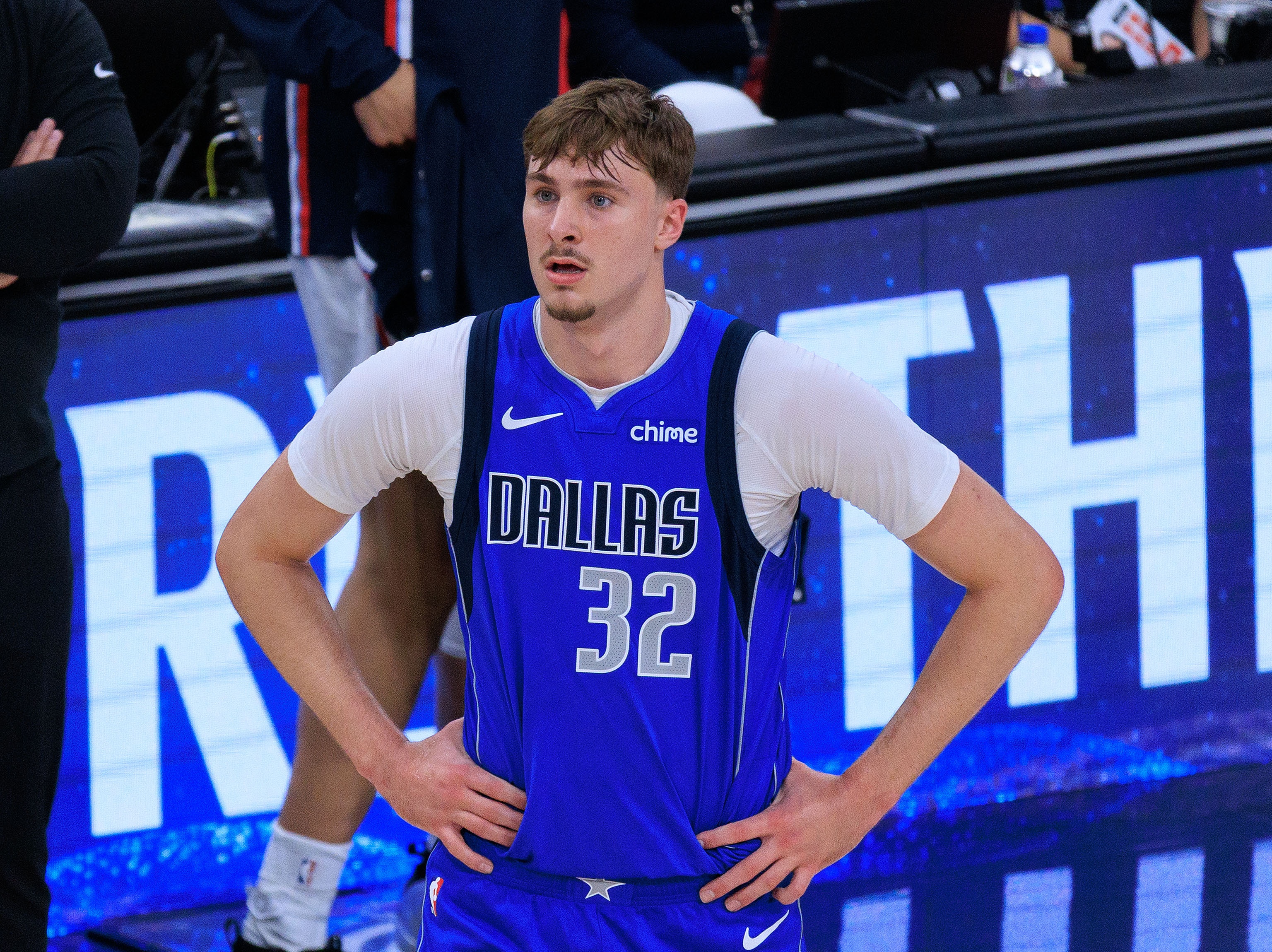 Skip:NBA正经历白人球员复兴 弗拉格最接近伯德