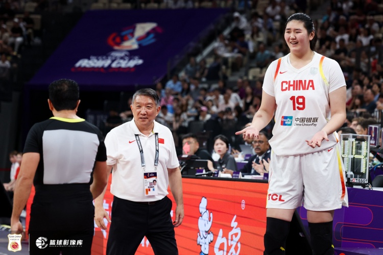 邓雨婷火线入队,中国女篮世界杯阵容再调整