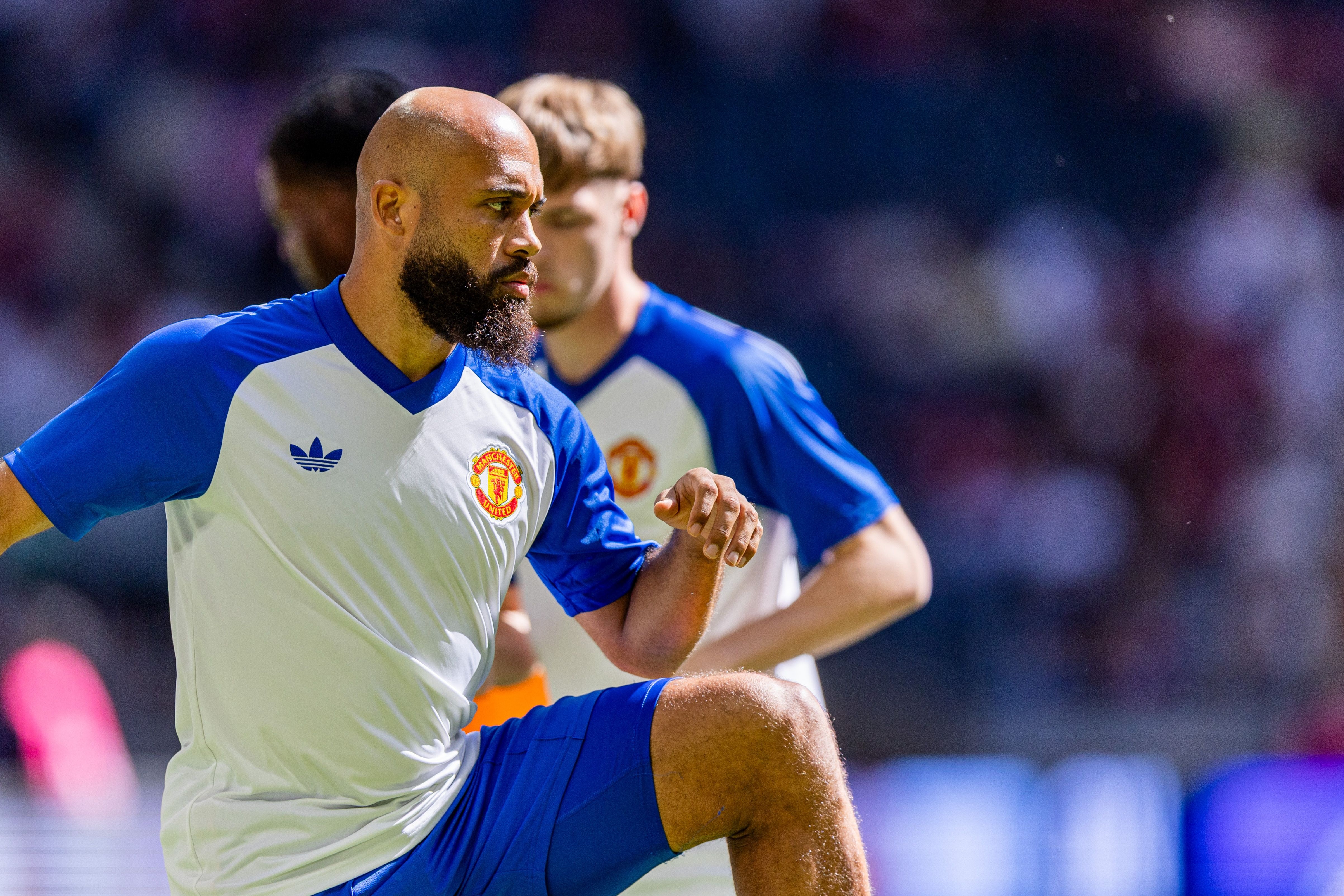 曼联训练服赞助年费1800万镑创世界足坛纪录 曼联训练服赞助年费1800万镑创世界足坛纪录