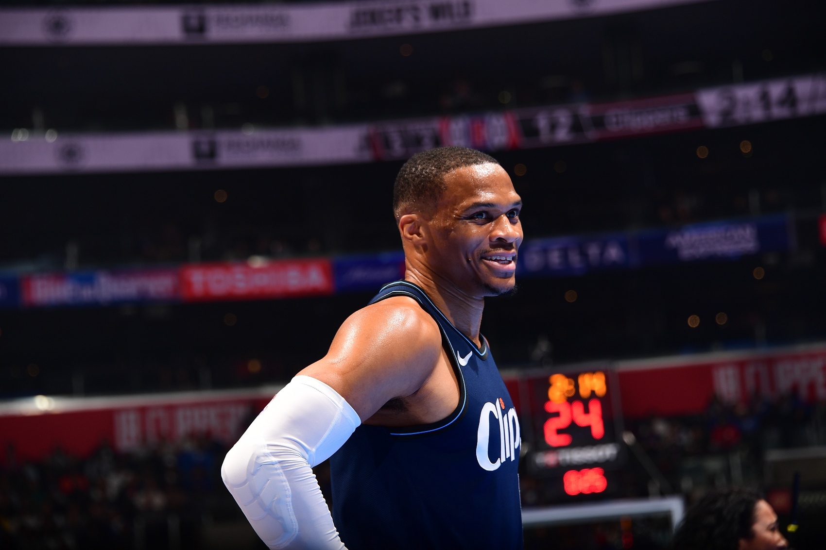 威少宣布退役 结束18年NBA生涯