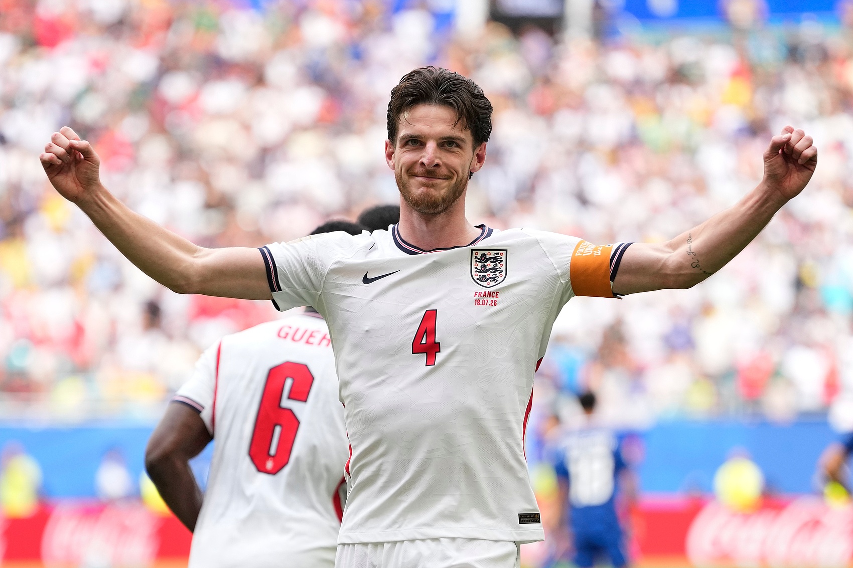 维蒂尼亚力压赖斯罗德里 登顶ESPN后腰榜首