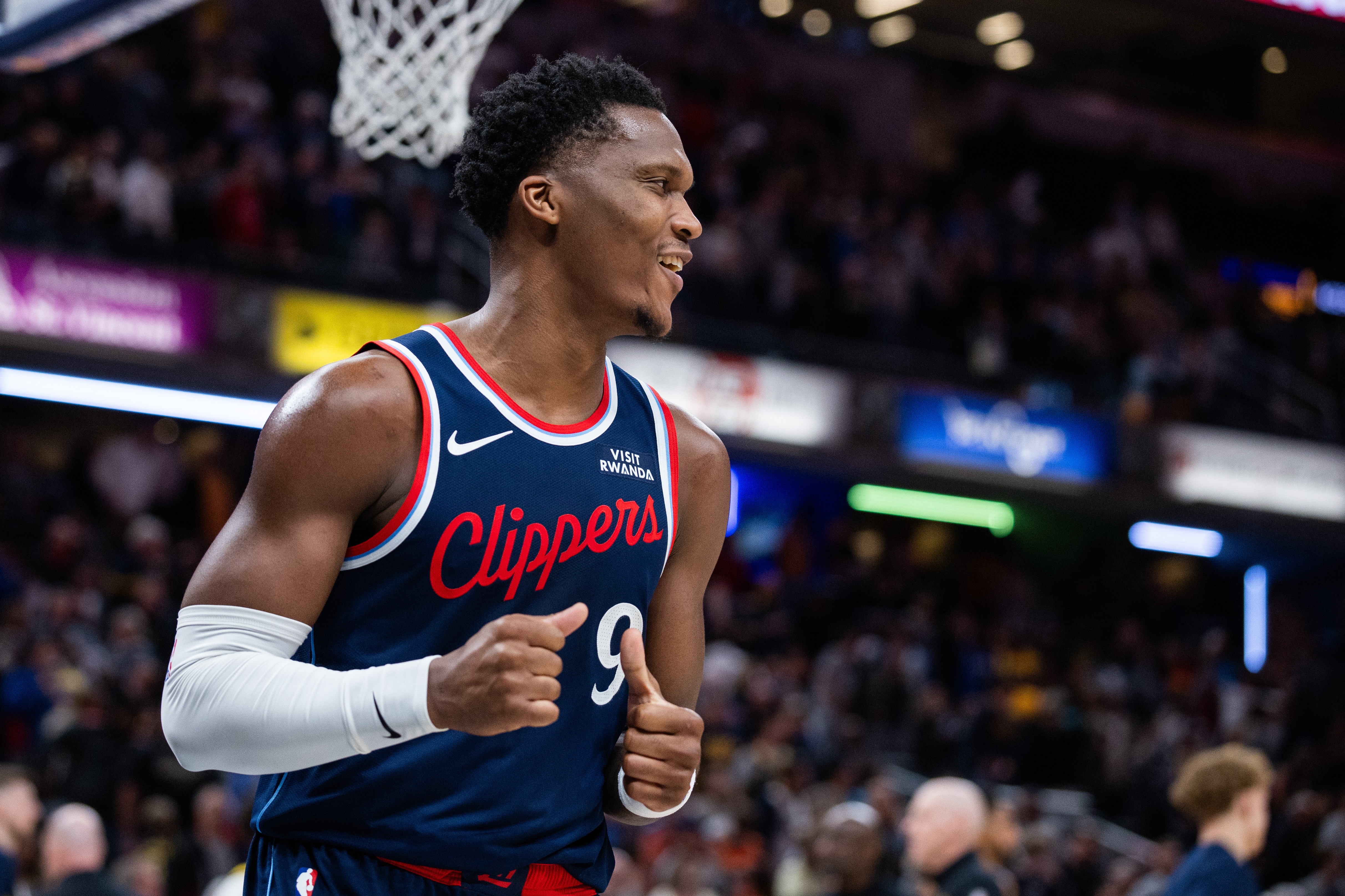 名记:黄蜂与鹈鹕是NBA从未交过奢侈税的两支球队 鹈鹕肯定会避税 名记:黄蜂与鹈鹕是NBA从未交过奢侈税的两支球队 鹈鹕肯定会避税