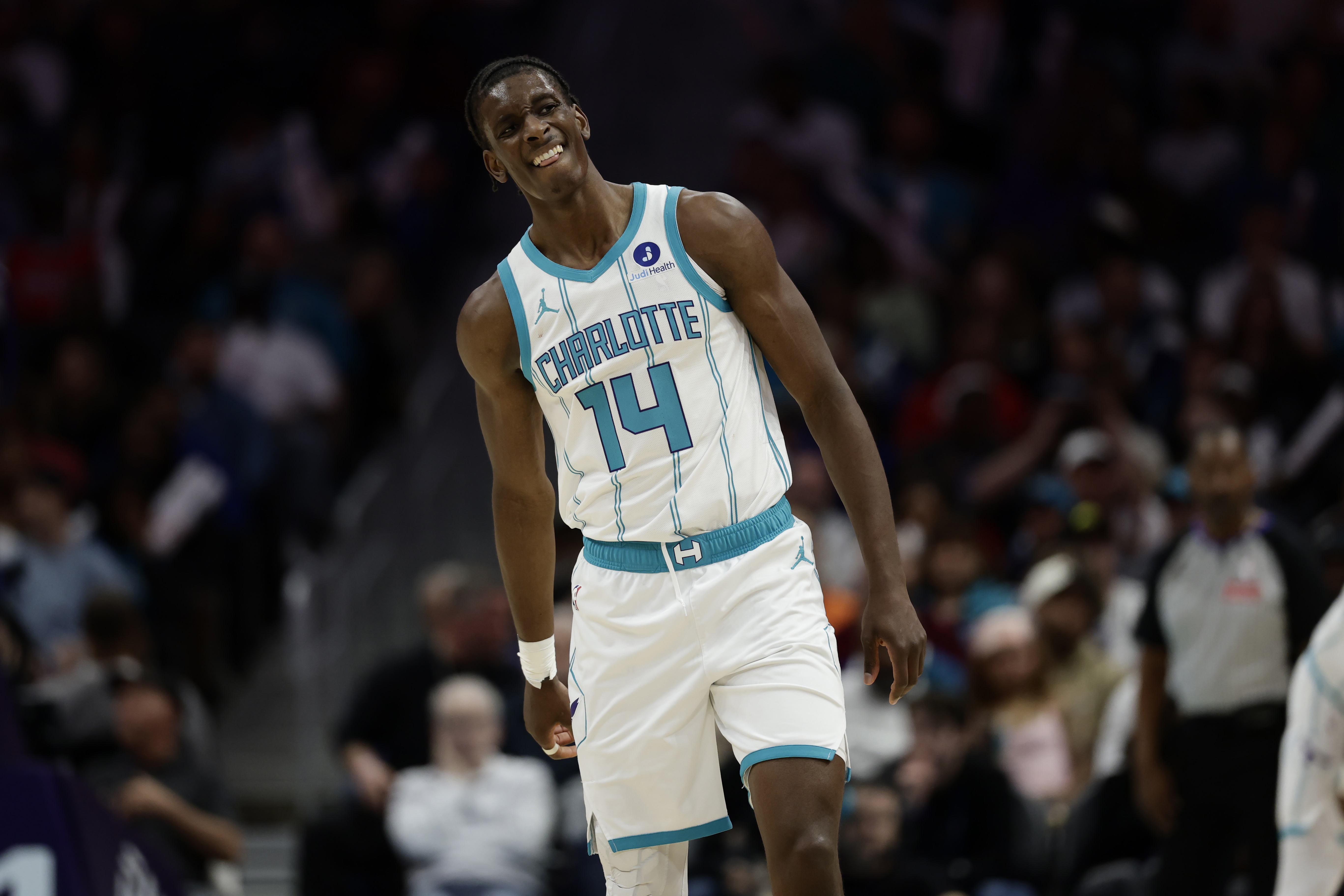 进NBA后首笔开销?迪亚巴特:肯定是往2K里氪金啊 氪金自由太爽了 进NBA后首笔开销?迪亚巴特:肯定是往2K里氪金啊 氪金自由太爽了