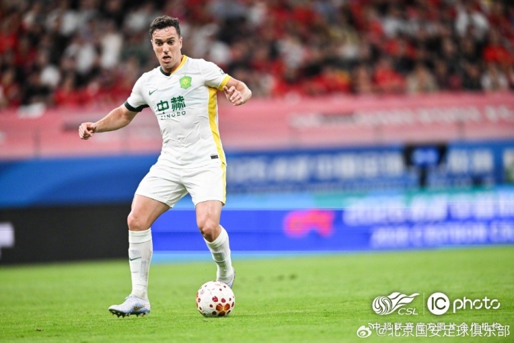 北京国安客场0-0战平上海海港